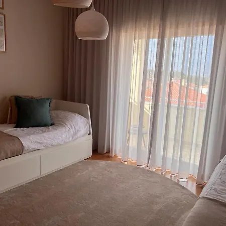 With Pool In Setubal, 15 Min From The Villa *